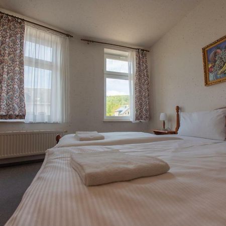 Haus Schlematal Hotel Und Restaurant Bad Schlema Eksteriør bilde